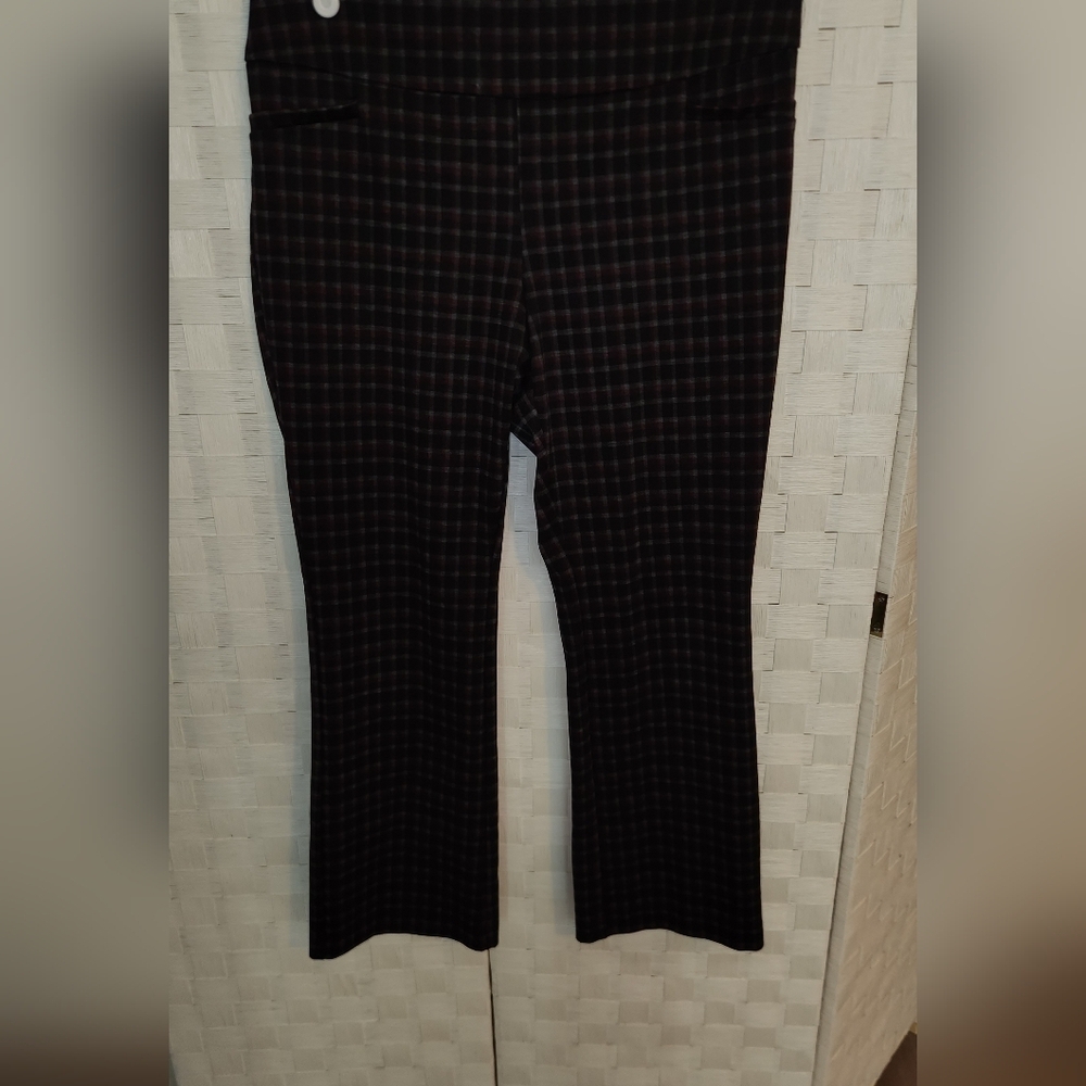 NY&CO 7TH Avenue Plaid Black and Red Pants Sz L Petite - Picture 4 of 5